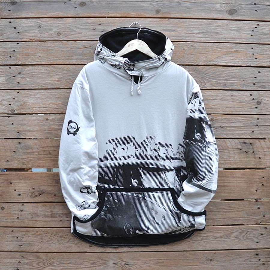 Front Men's reversible hoody, size large in black/natural
