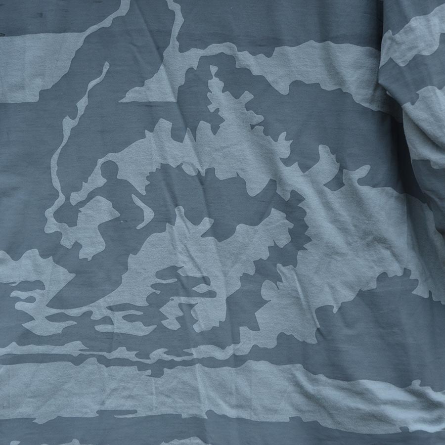 Close up Men's reversible hoody size large in jade and grey