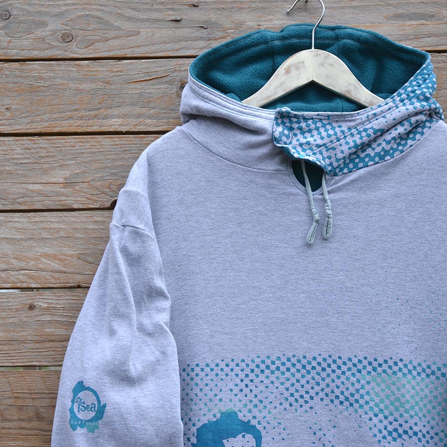 Close up Men's reversible hoody in teal and grey marl