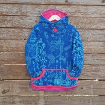 Kid's reversible hoody in sugar pink/royal - front