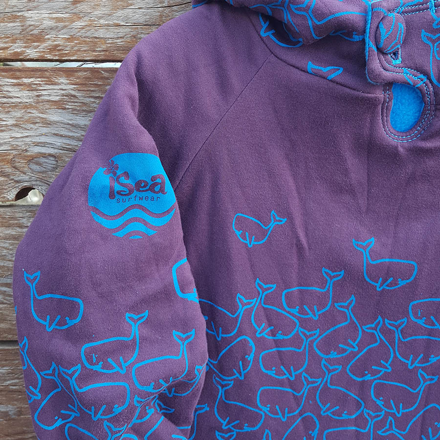 Kid's reversible hoody in turquoise/plum - Close up Kid's reversible hoody in turquoise/plum - close up