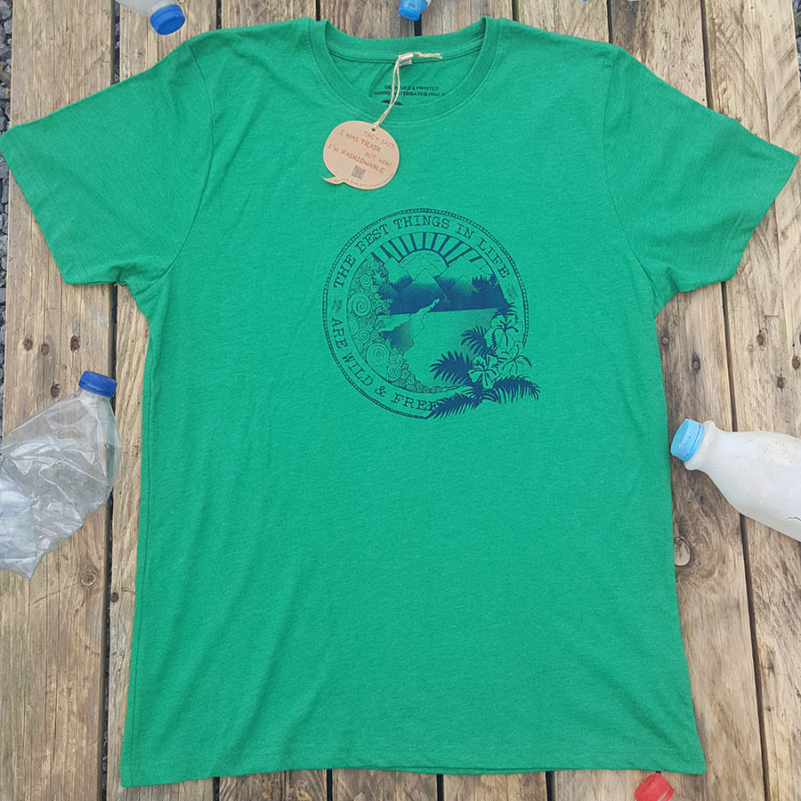 Recycled T-shirt with wild and free design Recycled T-shirt with wild and free design